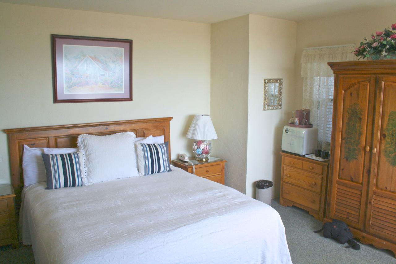 Captain'S Cove Inn Cambria Bagian luar foto