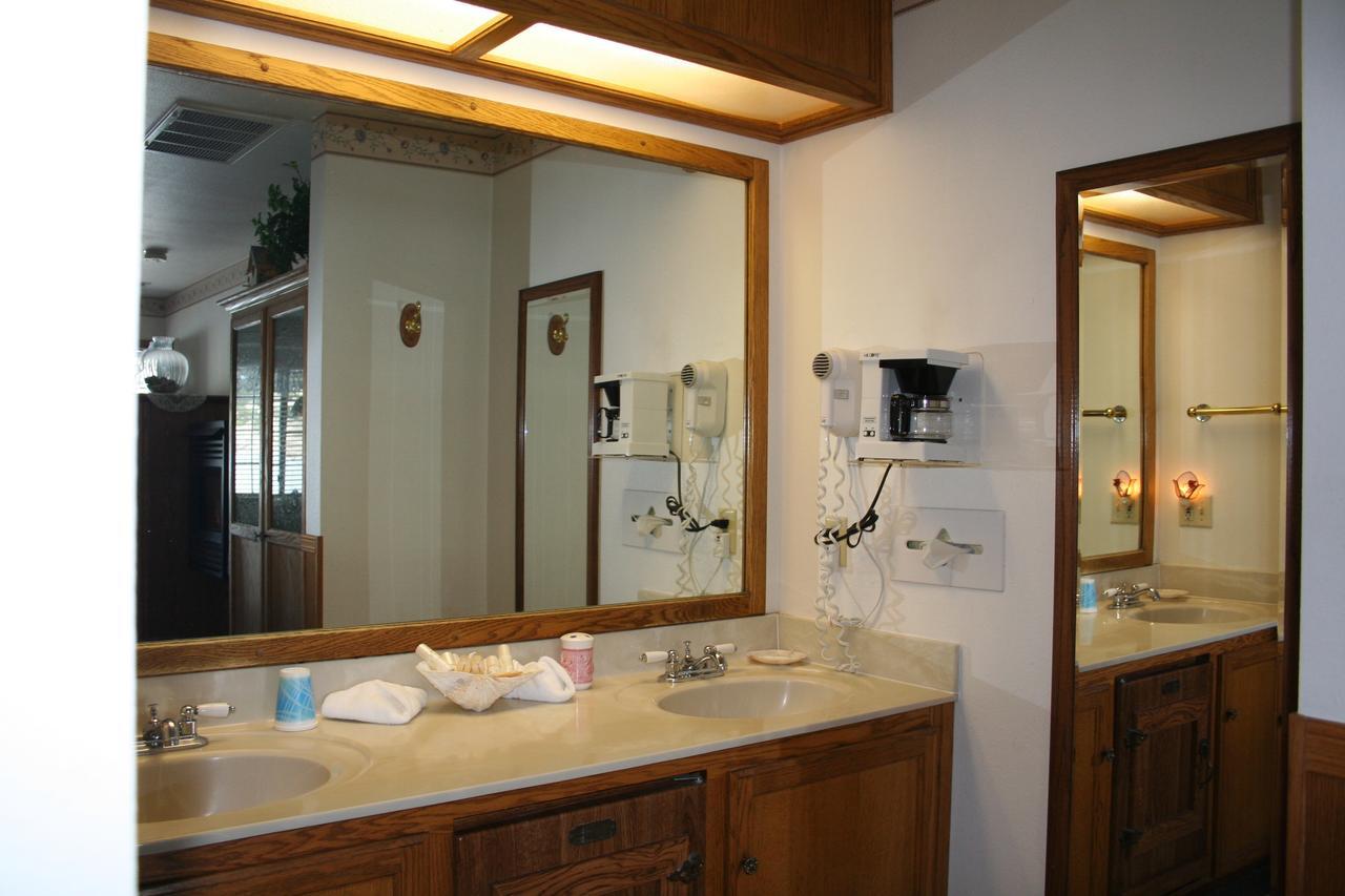 Captain'S Cove Inn Cambria Bagian luar foto