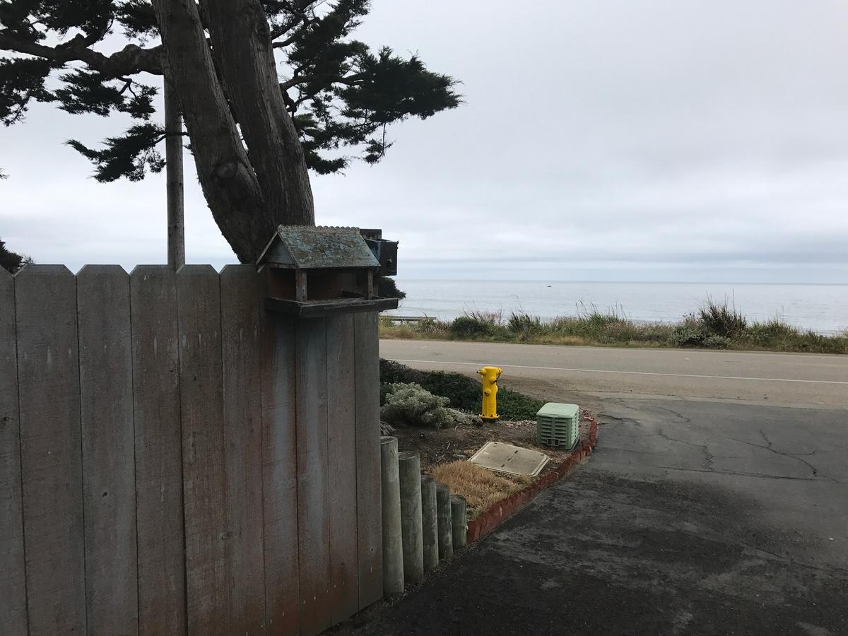 Captain'S Cove Inn Cambria Bagian luar foto